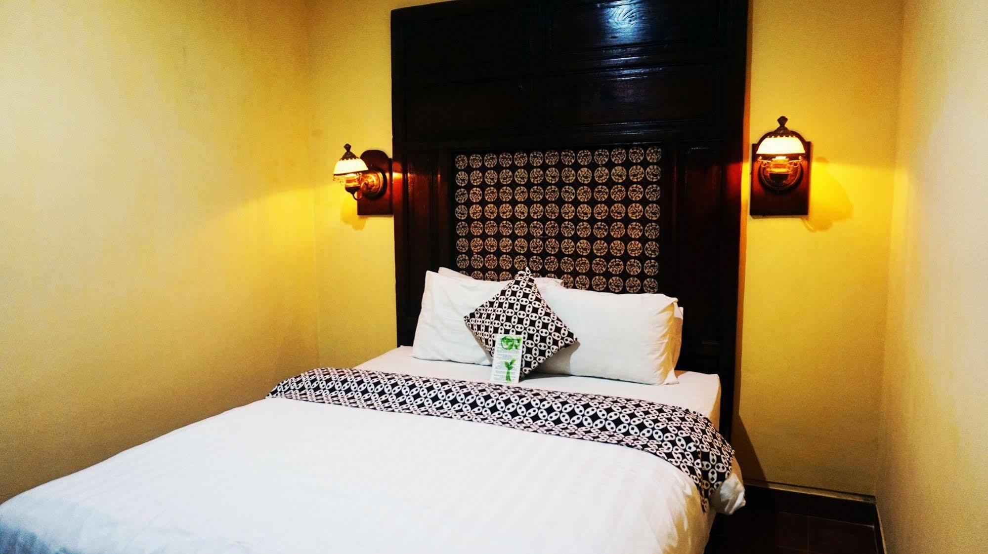 Hotel Rumput Resort & Resto Maguwo Exterior foto